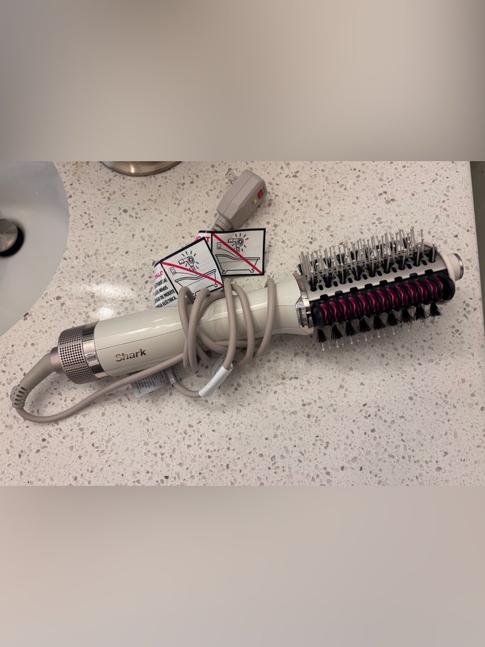 Shark Beige Hot Air Rotating Styling Brush